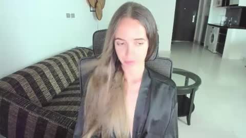 Snapshot of mary_janee__ chatting on July 13, 5:21 am Mary Jane online show from July 13, 5:21 am