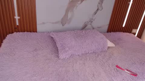 Hi guys im Mary  online show from September 11, 12:16 pm