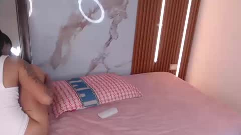 Hi guys im Mary  online show from September 25, 8:01 pm