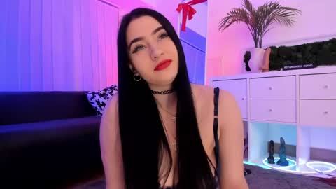 Mary online show from April 11, 6:29 am