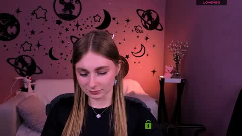 Mary online show from April 7, 7:25 pm