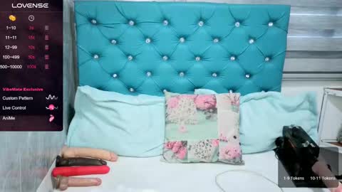  Mary Moon  online show from January 10, 11:22 am