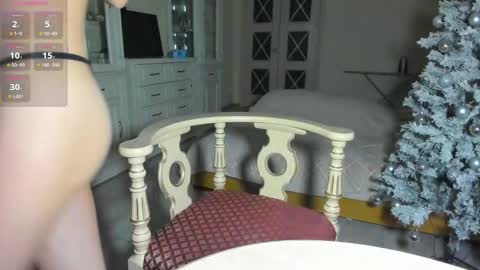 MarieQueenie online show from February 6, 8:34 pm