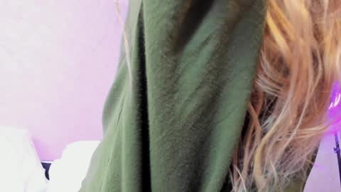 HelIo  Everyone Im MaryWelcome  to my room and  lets have  a good  time  together with me   online show from May 7, 9:14 am
