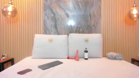Snapshot of mary_spencer chatting on May 6, 1:38 pm MARY online show from May 6, 1:38 pm