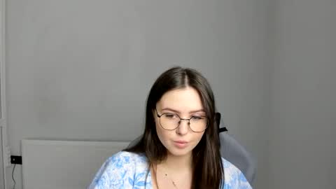 Snapshot of mary_wave_ chatting on May 27, 6:43 am Alice online show from May 27, 6:43 am