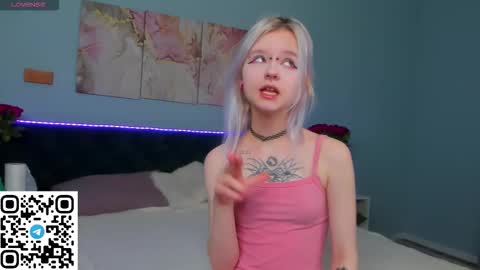 Snapshot of mary_wester chatting on March 3, 1:23 am Mary online show from March 3, 1:23 am