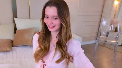 Snapshot of marybeth_snow chatting on June 8, 1:28 am Marybeth online show from June 8, 1:28 am