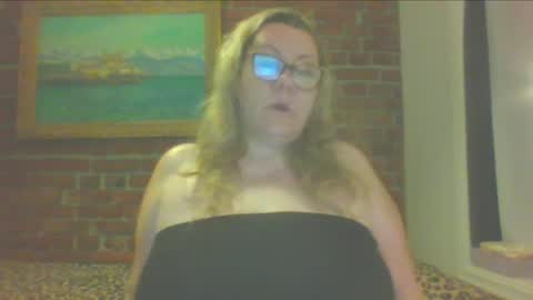 Snapshot of marychubby chatting on May 20, 8:04 pm MaryChubby online show from May 20, 8:04 pm