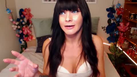 Mary online show from September 30, 11:21 pm