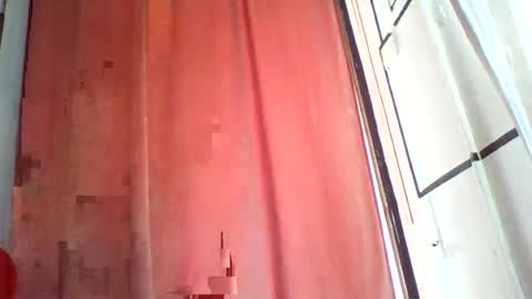 Snapshot of maryem199115 chatting on July 29, 7:06 am maryem online show from July 29, 7:06 am