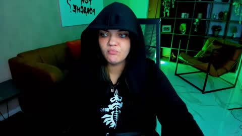 Mary online show from September 11, 9:04 pm