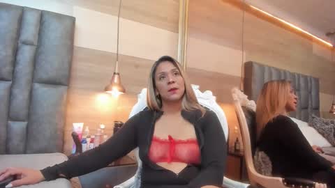 maryhawkey online show from February 25, 11:53 am