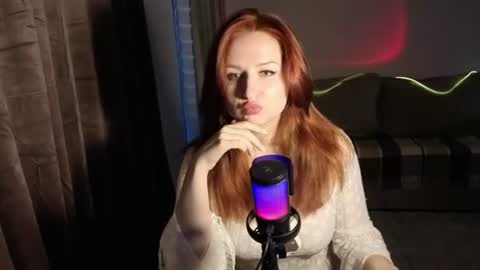 Snapshot of maryleesa chatting on July 19, 6:44 pm SirenVictoria online show from July 19, 6:44 pm