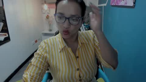 Marylin online show from December 2, 11:07 pm