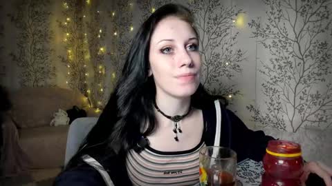 Snapshot of marylou_ chatting on November 7, 11:54 am Mary Lou online show from November 7, 11:54 am