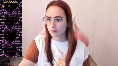 Dulce Maria online show from February 10, 11:45 pm