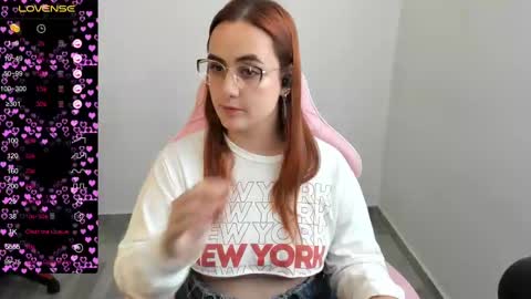 Dulce Maria online show from March 6, 7:54 pm