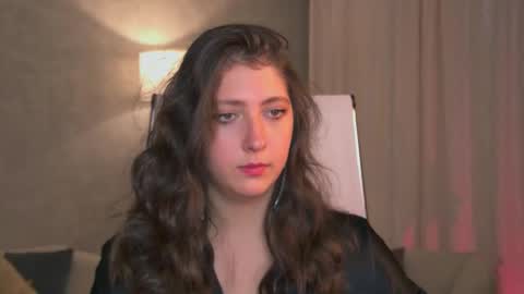 Mary Miller online show from September 10, 9:42 am