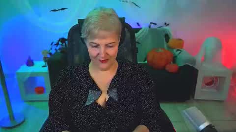 marymogan online show from October 22, 7:30 am