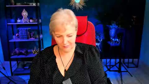 marymogan online show from October 27, 5:00 am