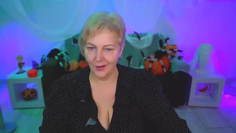 marymogan online show from November 4, 4:22 am