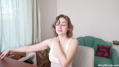 Mary Moody online show from February 8, 10:29 pm