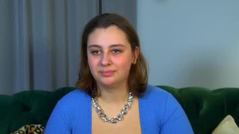 Snapshot of marymurrays chatting on October 16, 6:47 am MaryMurrays online show from October 16, 6:47 am