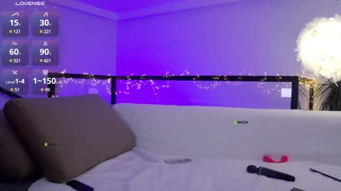 Marina online show from December 24, 4:40 pm