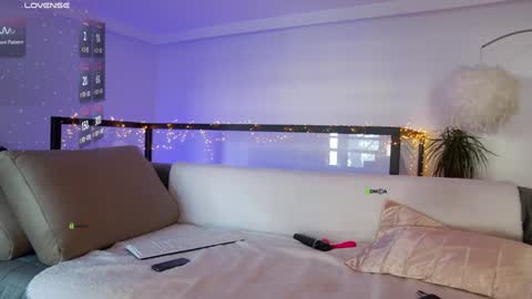 Marina online show from December 31, 12:46 pm