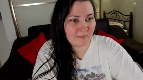 Mary online show from February 25, 6:31 pm