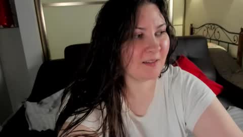 Mary online show from February 28, 9:01 pm