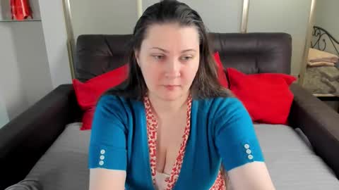 Mary online show from October 16, 5:14 pm