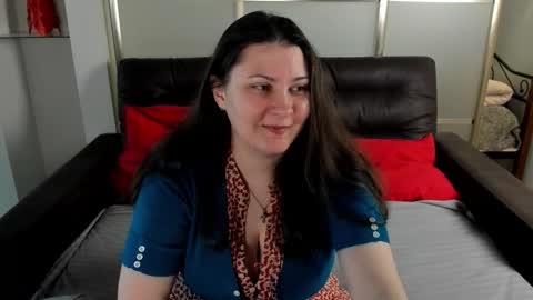 Mary online show from November 6, 11:15 pm