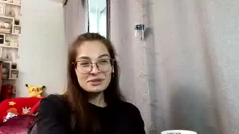 Kelly online show from April 20, 9:12 am