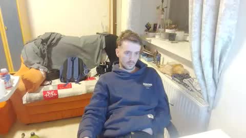 Snapshot of mash_potatoes_are_good chatting on October 10, 7:02 pm mash_potatoes_are_good online show from October 10, 7:02 pm