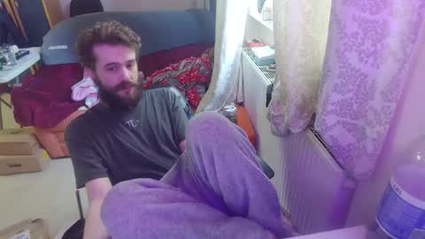 Snapshot of mash_potatoes_are_good chatting on February 25, 12:48 pm mash_potatoes_are_good online show from February 25, 12:48 pm