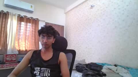 Mask Boy online show from October 15, 4:01 am