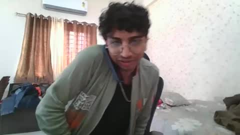 Mask Boy online show from November 26, 4:35 am