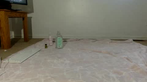 Masked Femboy online show from September 26, 9:30 pm