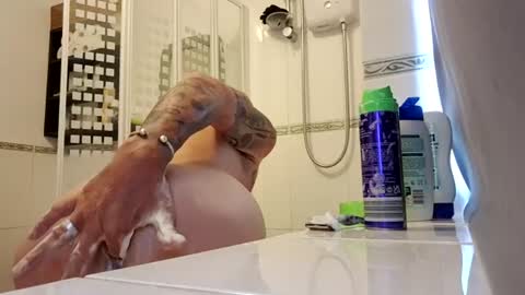 Masked Masturbation Couple online show from June 27, 5:51 pm