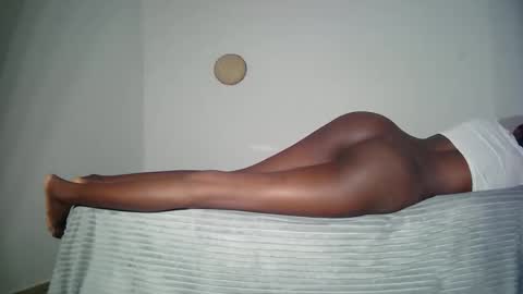 Snapshot of masked_shy_girl chatting on May 3, 10:16 pm masked_shy_girl online show from May 3, 10:16 pm