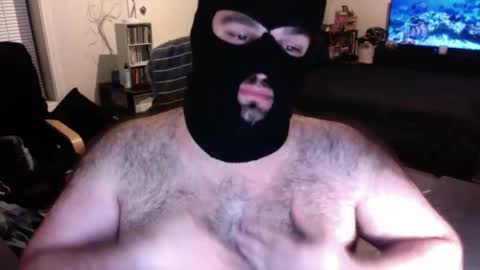 Snapshot of maskedbearofficial chatting on May 10, 2:39 am maskedbearofficial online show from May 10, 2:39 am