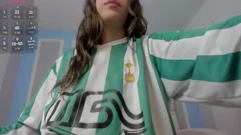 Scarlet  online show from December 17, 7:09 pm