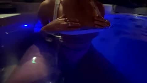 maskedhousewife online show from October 26, 2:39 am