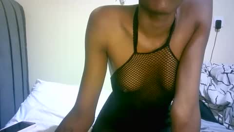 Snapshot of maskgang001 chatting on September 15, 2:22 am maskgang001 online show from September 15, 2:22 am