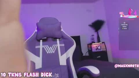 Snapshot of mason_rothwell chatting on October 22, 9:53 am Mason Rothwell online show from October 22, 9:53 am