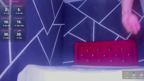 massimo_cruz online show from April 1, 11:00 am