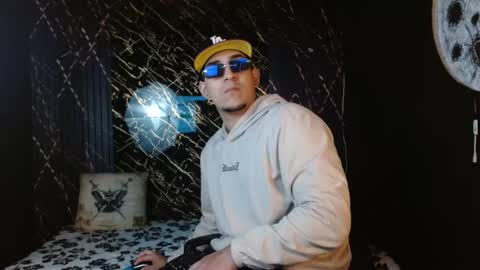 massimo_vidal online show from February 4, 10:43 am