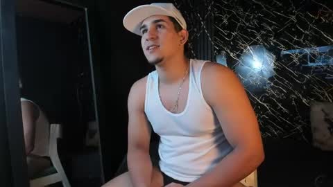 massimo_vidal online show from April 22, 12:24 am